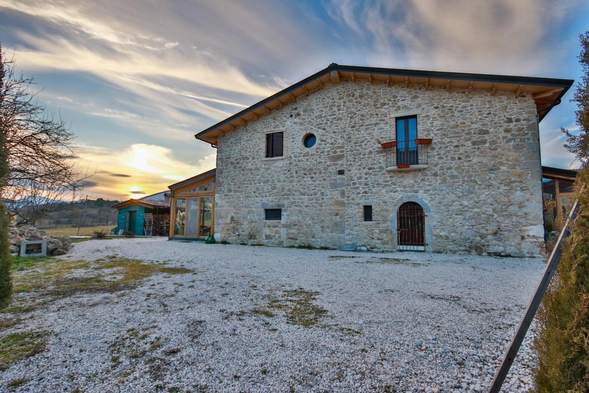 Masseria D'Achille Castel Di Sangro Exterior photo